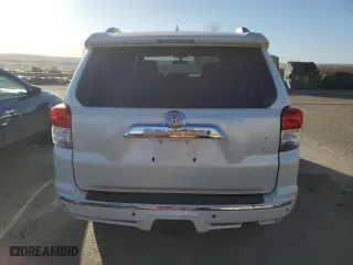 2010 Toyota 4Runner SR5 with VIN JTEZU5JR5A5011971, listed as a Copart auction lot 47256205 with 191,396 mi miles and Salvage Title. Bid and sale history available at carsss.com. Image 6.