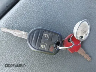 2015 Ford F-250 Lariat с VIN 1FT7W2B67FEC66539, выставлен на аукционе IAAI как лот 41540060 с пробегом 282 737 миль миль и . История ставок и продаж доступна на DreamBid. Изображение 11.