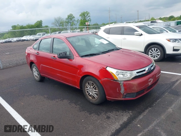 2011 Ford Focus SE with VIN 1FAHP3FN2BW102618, listed as a IAAI auction lot 42111330 with 273,013 mi miles. Bid and sale history available at carsss.com. Image 1.