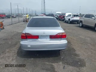 1998 Honda Accord LX с VIN 1HGCG5645WA110496, выставлен на аукционе IAAI как лот 42082333 с пробегом 169 674 миль миль и . История ставок и продаж доступна на DreamBid. Изображение 16.