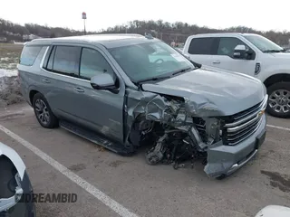 2023 Chevrolet Tahoe LT z VIN 1GNSKNKD5PR186843, wystawiony jako IAAI lot #41288404 z przebiegiem 38 690 mil mil oraz . Historia ofert i sprzedaży dostępna na DreamBid. Obrazek 1.