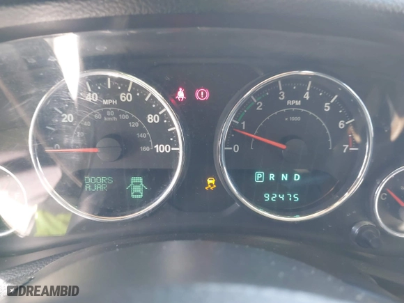 2012 Jeep Wrangler Unlimited Sahara with VIN 1C4BJWEG2CL117080, listed as a IAAI auction lot 41868590 with 92,475 mi miles. Bid and sale history available at carsss.com. Image 7.