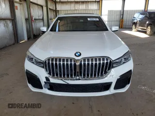 2020 BMW 7 Series 740i with VIN WBA7T2C09LGL18088, listed as a Copart auction lot 39695183 with 27,240 mi miles. Bid and sale history available at carsss.com. Image 5.