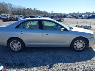 2006 Lincoln Zephyr with VIN 3LNHM261X6R626551, listed as a IAAI auction lot 41629250 with 165,895 mi miles. Bid and sale history available at carsss.com. Image 13.