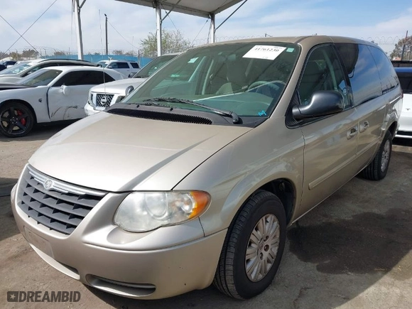 2007 Chrysler Town & Country LWB LX with VIN 2A4GP44R57R166826, listed as a IAAI auction lot 41761230 with 73,432 mi miles. Bid and sale history available at carsss.com. Image 2.