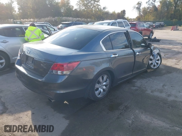 2010 Honda Accord EX z VIN 5KBCP3F72AB003825, wystawiony jako IAAI lot #40726431 z przebiegiem 172 626 mil mil oraz . Historia ofert i sprzedaży dostępna na DreamBid. Obrazek 4.
