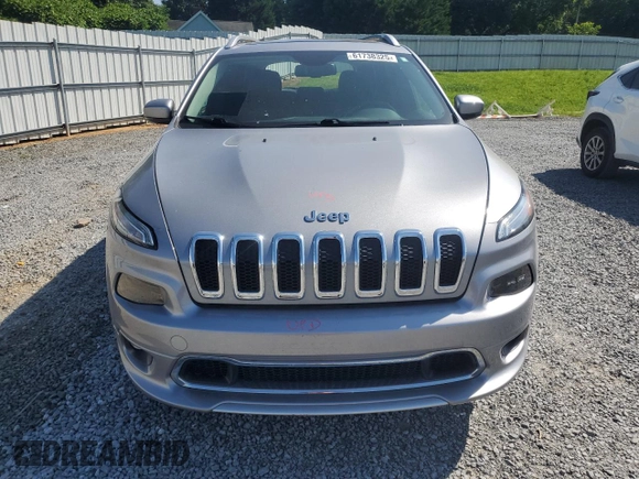 2017 Jeep Cherokee Overland with VIN 1C4PJMJS2HW584851, listed as a Copart auction lot 61738325 with 34,582 mi miles and Salvage title. Bid and sale history available at DreamBid. Image 5.