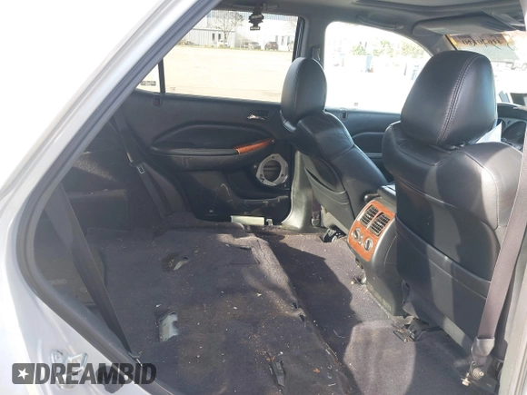 2004 Acura MDX with VIN 2HNYD18294H545516, listed as a IAAI auction lot 41620110 with 220,246 mi miles. Bid and sale history available at carsss.com. Image 8.