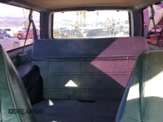1989 Chevrolet Blazer z VIN 1GNCS18Z8K8149381, wystawiony jako Copart lot #41138414 z przebiegiem 61 828 mil mil oraz Szkoda całkowita • Salvage title. Historia ofert i sprzedaży dostępna na DreamBid. Obrazek 10.