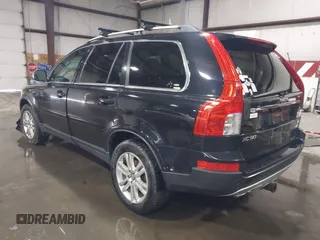 2007 Volvo XC90 V8 with VIN YV4CZ852471387486, listed as a IAAI auction lot 41597250 with 155,120 mi miles. Bid and sale history available at carsss.com. Image 3.