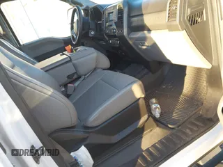 2019 Ford Super Duty F-250 SRW XL with VIN 1FT7W2A69KED53077, listed as a IAAI auction lot 40785535 with 47,928 mi miles. Bid and sale history available at carsss.com. Image 5.