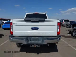 2017 Ford F-250 Lariat with VIN 1FT7W2BT8HEE20684, listed as a IAAI auction lot 41726253 with 90,898 mi miles and . Bid and sale history available at DreamBid. Image 16.