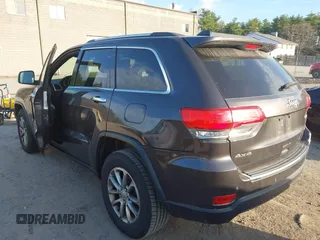 2015 Jeep Grand Cherokee Limited with VIN 1C4RJFBG8FC638117, listed as a IAAI auction lot 42092893 with 198,990 mi miles. Bid and sale history available at carsss.com. Image 14.