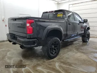 2020 Chevrolet Silverado 1500 LTZ with VIN 1GCUYGEL2LZ104009, listed as a Copart auction lot 68456944 with 39,001 mi miles and Salvage Title. Bid and sale history available at DreamBid. Image 3.