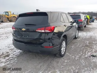 2022 Chevrolet Equinox LS with VIN 2GNAXSEV6N6155058, listed as a IAAI auction lot 41116784 with 120,918 mi miles. Bid and sale history available at carsss.com. Image 4.