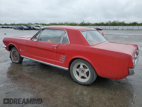 1966 Ford Mustang z VIN 6R07T204871, wystawiony jako Copart lot #47896195 z przebiegiem 45 732 mil mil oraz Czysty tytuł • Clean title. Historia ofert i sprzedaży dostępna na DreamBid. Obrazek 2.