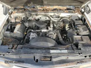 1996 Chevrolet Suburban with VIN 1GNEC16RXTJ391298, listed as a Copart auction lot 65437144 with 155,063 mi miles and Salvage Title. Bid and sale history available at carsss.com. Image 12.
