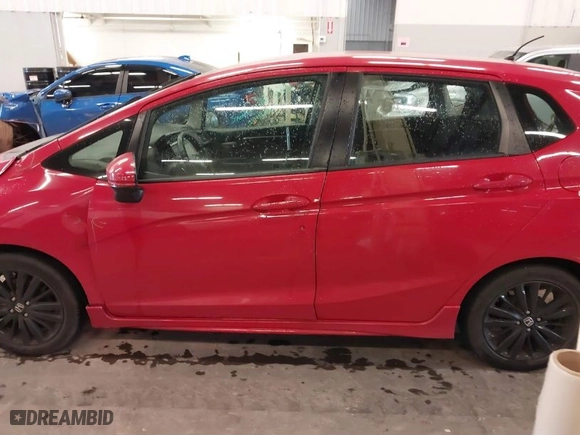 2018 Honda Fit Sport with VIN 3HGGK5H62JM705249, listed as a IAAI auction lot 41225411 with 26,612 mi miles. Bid and sale history available at carsss.com. Image 15.