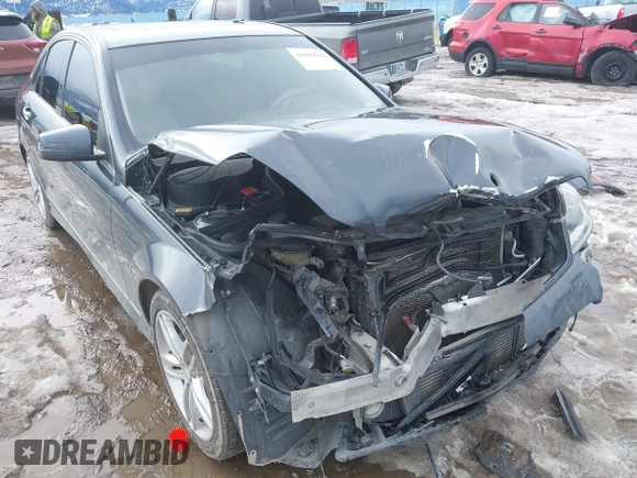 2014 Mercedes-Benz C 250 Sport с VIN WDDGF4HBXEG200415, выставлен на аукционе IAAI как лот 41648762 с пробегом 108 702 миль миль и . История ставок и продаж доступна на DreamBid. Изображение 6.