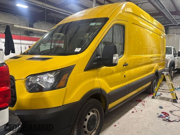 2019 Ford Transit z VIN 1FTYR3XM6KKA24832, wystawiony jako IAAI lot #41971463 z przebiegiem 45 162 mil mil oraz . Historia ofert i sprzedaży dostępna na DreamBid. Obrazek 1.