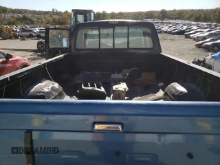 1993 Ford F-250 with VIN 1FTHX26H6PKB45310, listed as a Copart auction lot 76711334 with 0 mi miles and Salvage Title. Bid and sale history available at carsss.com. Image 10.