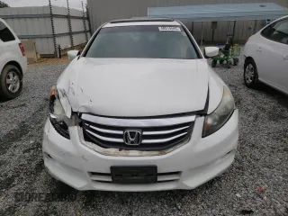 2011 Honda Accord EX-L with VIN 1HGCP3F85BA027829, listed as a Copart auction lot 58510595 with 270,747 mi miles and Salvage title. Bid and sale history available at DreamBid. Image 5.