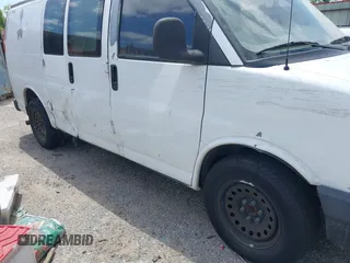 2007 Chevrolet Express Cargo Van with VIN 1GCFG15X071112951, listed as a IAAI auction lot 41896802 with 303,111 mi miles. Bid and sale history available at carsss.com. Image 6.