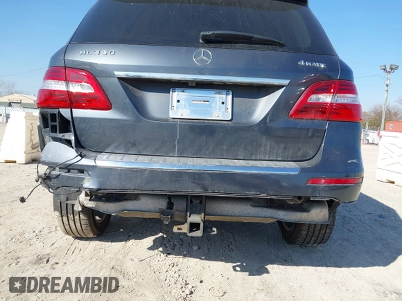 2015 Mercedes-Benz M 350 with VIN 4JGDA5HB6FA473949, listed as a IAAI auction lot 41779707 with 112,554 mi miles and . Bid and sale history available at carsss.com. Image 6.