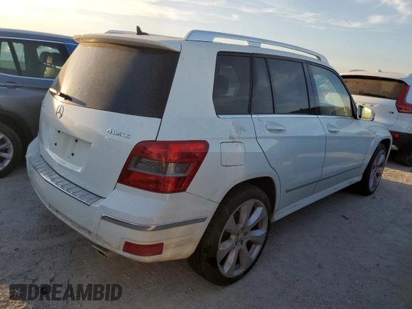 2011 Mercedes-Benz GLK 350 with VIN WDCGG8HB8BF681131, listed as a Copart auction lot 73999534 with Not Provided miles and Salvage Title. Bid and sale history available at DreamBid. Image 3.