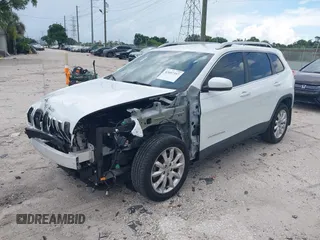 2017 Jeep Cherokee Limited z VIN 1C4PJLDB8HW596380, wystawiony jako IAAI lot #42607357 z przebiegiem 33 407 mil mil oraz . Historia ofert i sprzedaży dostępna na DreamBid. Obrazek 18.