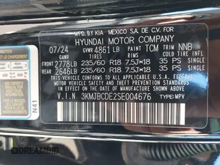 2025 Hyundai Tucson SEL with VIN 3KMJBCDE2SE004676, listed as a IAAI auction lot 42086914 with 1,717 mi miles. Bid and sale history available at carsss.com. Image 9.