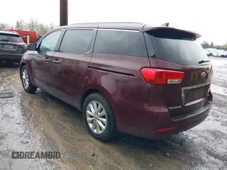 2015 Kia Sedona EX with VIN KNDMC5C17F6025686, listed as a IAAI auction lot 42020341 with 86,267 mi miles. Bid and sale history available at carsss.com. Image 3.