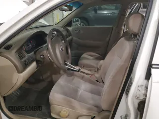 2000 Mazda 626 LX with VIN 1YVGF22C1Y5164480, listed as a Copart auction lot 42545885 with 152,489 mi miles and Clean Title. Bid and sale history available at carsss.com. Image 7.