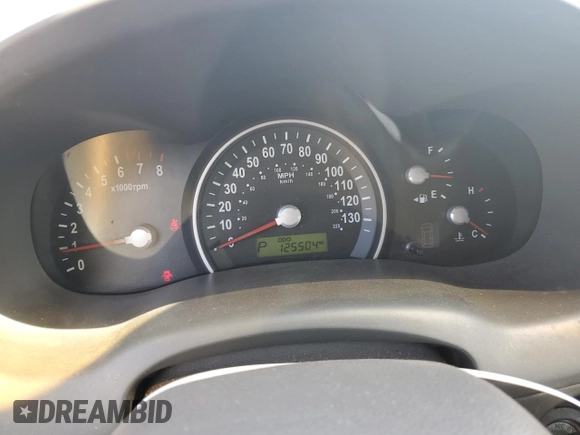 2008 Kia Sedona LX with VIN KNDMB233986220663, listed as a Copart auction lot 54321825 with 125,504 mi miles and Salvage Title. Bid and sale history available at DreamBid. Image 9.