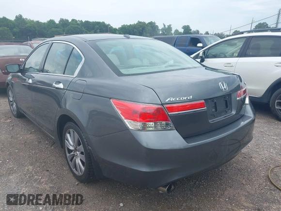 2011 Honda Accord EX-L z VIN 1HGCP3F8XBA012081, wystawiony jako IAAI lot #42467202 z przebiegiem 145 185 mil mil oraz . Historia ofert i sprzedaży dostępna na DreamBid. Obrazek 3.