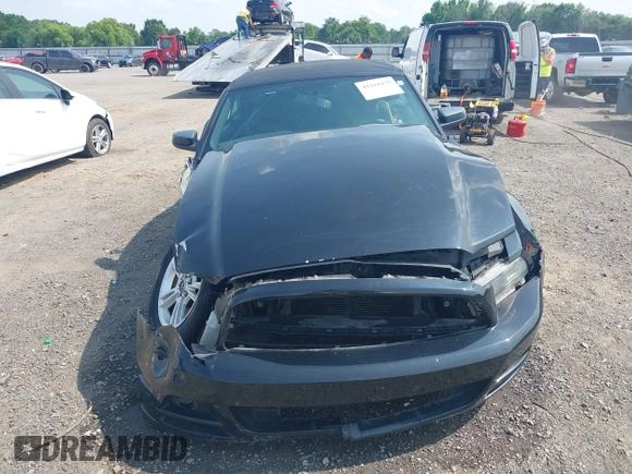 2013 Ford Mustang V6 with VIN 1ZVBP8EM7D5205089, listed as a IAAI auction lot 42418475 with 236,545 mi miles and . Bid and sale history available at DreamBid. Image 13.
