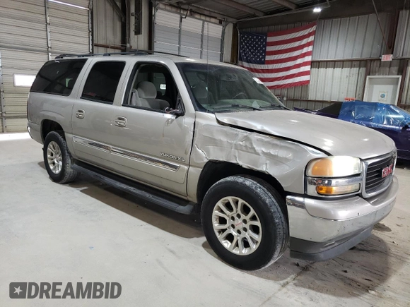 2005 GMC Yukon XL SLT with VIN 1GKEC16Z15J259742, listed as a Copart auction lot 79025564 with 261,820 mi miles and Salvage Title. Bid and sale history available at carsss.com. Image 4.