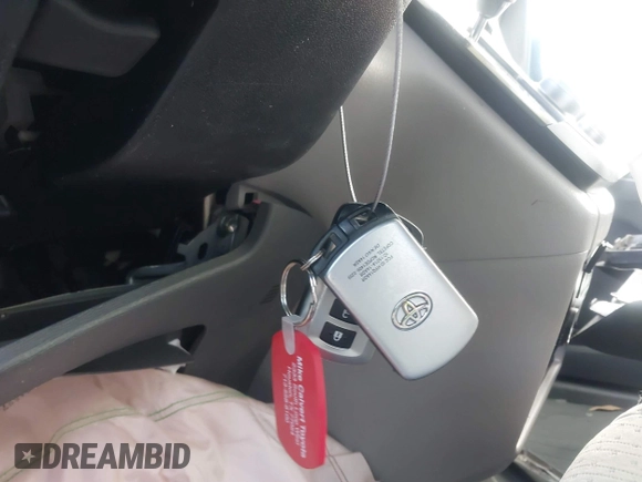 2020 Toyota Sienna LE Auto Access Seat with VIN 5TDKZ3DC3LS040255, listed as a IAAI auction lot 41720899 with 100,180 mi miles and . Bid and sale history available at DreamBid. Image 11.