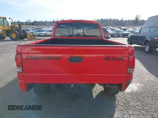 1999 Dodge Dakota SLT with VIN 1B7GG22XXXS290116, listed as a IAAI auction lot 41372636 with 132,112 mi miles and . Bid and sale history available at carsss.com. Image 16.
