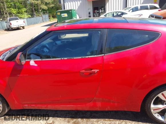 2012 Hyundai Veloster w/Gray Int z VIN KMHTC6AD0CU048339, wystawiony jako IAAI lot #42040008 z przebiegiem 117 895 mil mil oraz . Historia ofert i sprzedaży dostępna na DreamBid. Obrazek 15.