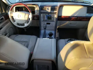 2003 Lincoln Navigator Luxury with VIN 5LMFU28R73LJ17499, listed as a Copart auction lot 89354325 with 178,522 mi miles and Non Repairable. Bid and sale history available at carsss.com. Image 8.