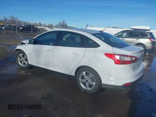 2014 Ford Focus SE with VIN 1FADP3F23EL129661, listed as a IAAI auction lot 41676155 with 183,733 mi miles. Bid and sale history available at carsss.com. Image 3.