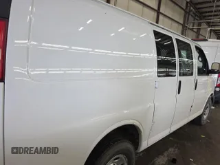 2015 Chevrolet Express Cargo with VIN 1GCWGFCF2F1262646, listed as a IAAI auction lot 42801576 with 165,952 mi miles and . Bid and sale history available at DreamBid. Image 21.