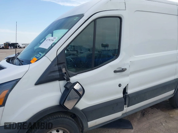 2021 Ford Transit Cargo with VIN 1FTBR1C89MKA03687, listed as a IAAI auction lot 41791299 with 116,341 mi miles and . Bid and sale history available at DreamBid. Image 6.