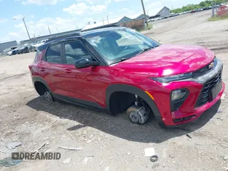 2021 Chevrolet TrailBlazer RS with VIN KL79MTSL1MB075253, listed as a IAAI auction lot 39594427 with 17,830 mi miles. Bid and sale history available at carsss.com. Image 1.
