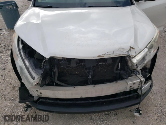 2016 Toyota Highlander Hybrid Limited with VIN 5TDDCRFH1GS015365, listed as a Copart auction lot 79511534 with 183,024 mi miles and Salvage Title. Bid and sale history available at carsss.com. Image 14.