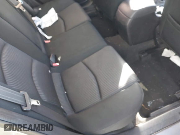 2014 Mazda 3 i Touring z VIN JM1BM1L78E1185248, wystawiony jako IAAI lot #40983056 z przebiegiem 140 911 mil mil oraz . Historia ofert i sprzedaży dostępna na DreamBid. Obrazek 8.