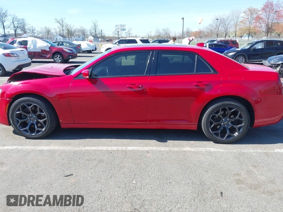 2016 Chrysler 300 S z VIN 2C3CCAGGXGH117091, wystawiony jako IAAI lot #42060505 z przebiegiem 81 938 mil mil oraz . Historia ofert i sprzedaży dostępna na DreamBid. Obrazek 14.