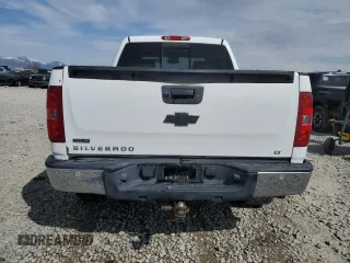 2011 Chevrolet Silverado 1500 LT with VIN 3GCPKSE36BG138213, listed as a Copart auction lot 52135275 with 305,791 mi miles and Salvage Title. Bid and sale history available at DreamBid. Image 6.