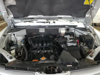 2005 Mitsubishi Endeavor LS with VIN 4A4MN21S55E064939, listed as a Copart auction lot 44689655 with 176,880 mi miles and Salvage Title. Bid and sale history available at carsss.com. Image 12.